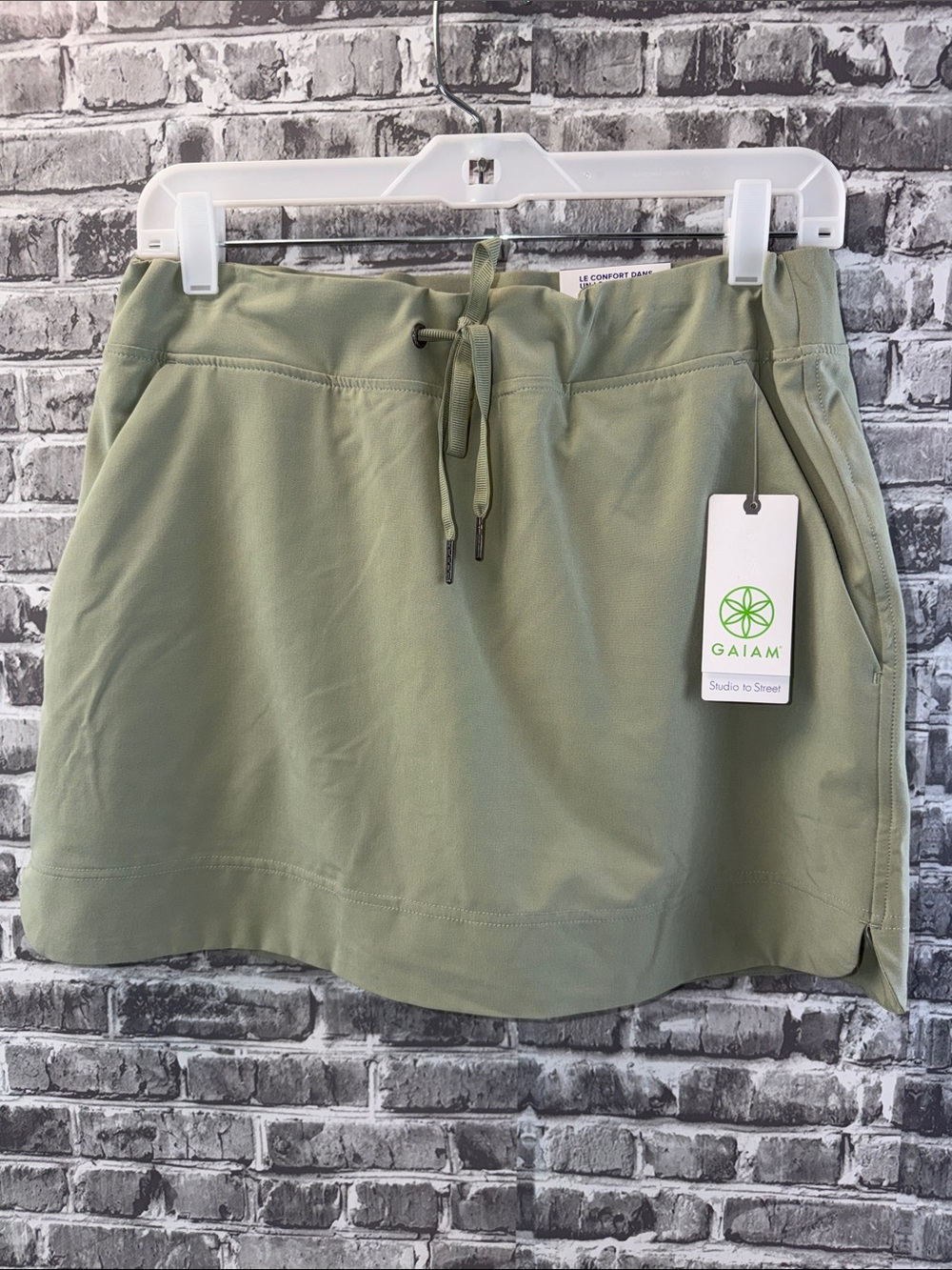NWT GAIAM Sage Green Athletic Skort with Drawstring